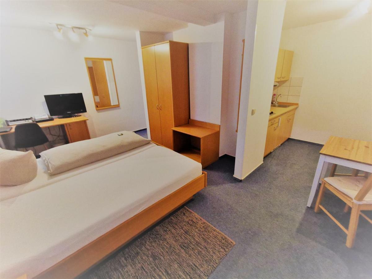 City Hotel Franziska Штраубінг Екстер'єр фото